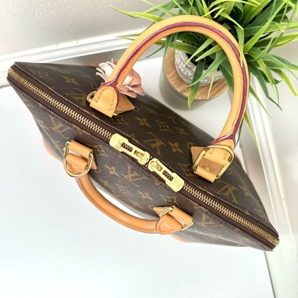 ✅100%AUTH✅LOUIS VUITTON ALMA PM - Picture 4 of 17